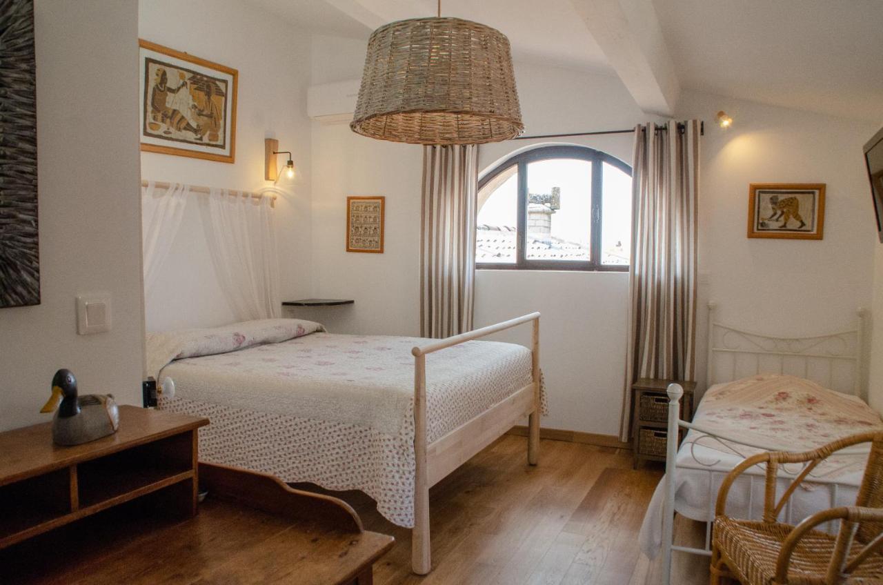 Hotel Les Remparts ヴナスク エクステリア 写真