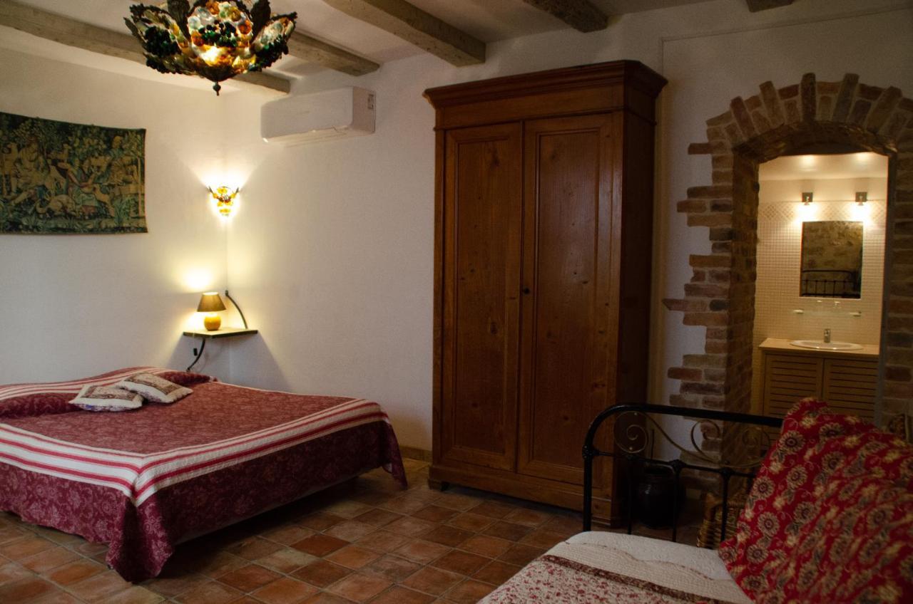 Hotel Les Remparts ヴナスク エクステリア 写真