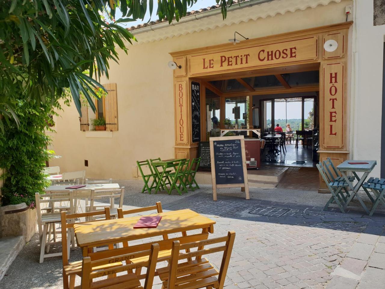 Hotel Les Remparts ヴナスク エクステリア 写真